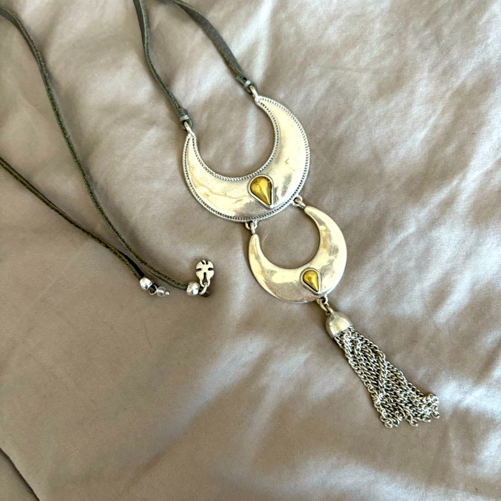 Lucky Brand long leather necklace adjustable gray